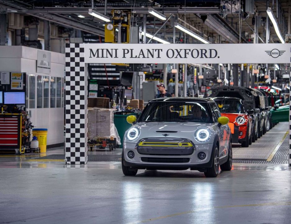 Electric MINI cars on the production line at MINI Plant Oxford